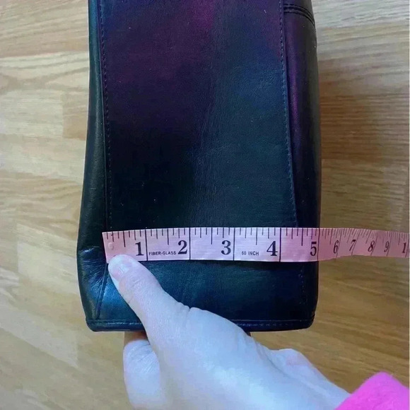 Coach solid black leather gold hardware 3 section shoulder bag purse - Picture 8 of 15